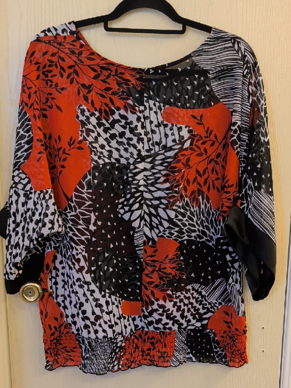 Sheer Red Black Botanical Blouse Women’s Size L Lightweight Dolman Sleeve Top - Picture 2 of 6